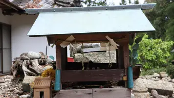11:28